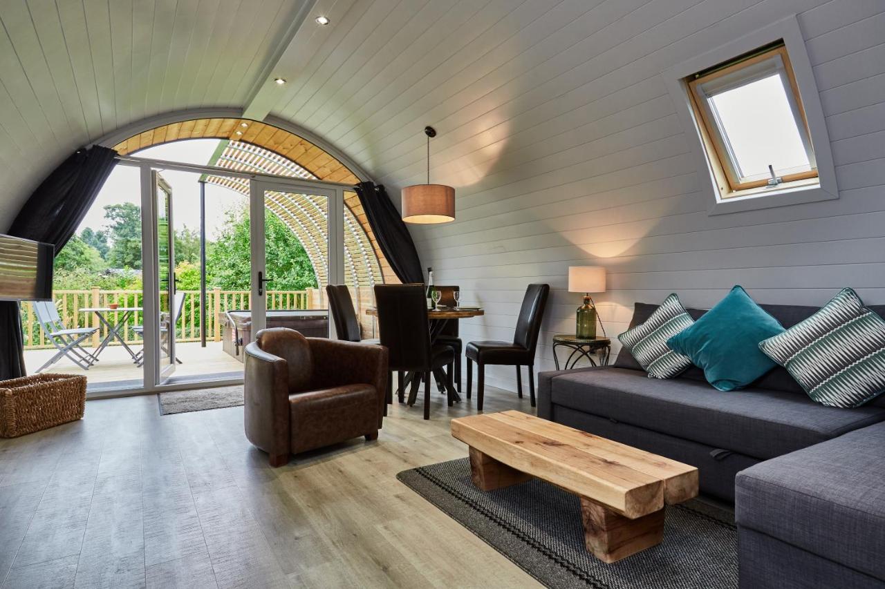 Braidhaugh Holiday Lodge And Glamping Park Кріфф Екстер'єр фото
