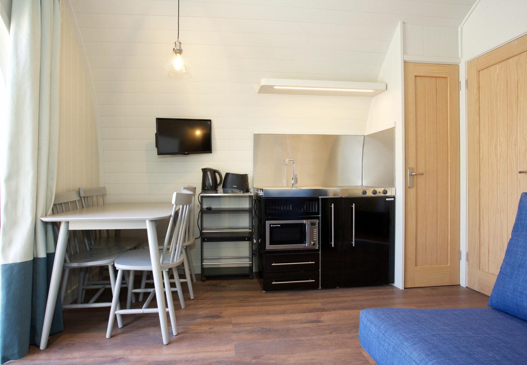 Braidhaugh Holiday Lodge And Glamping Park Кріфф Екстер'єр фото