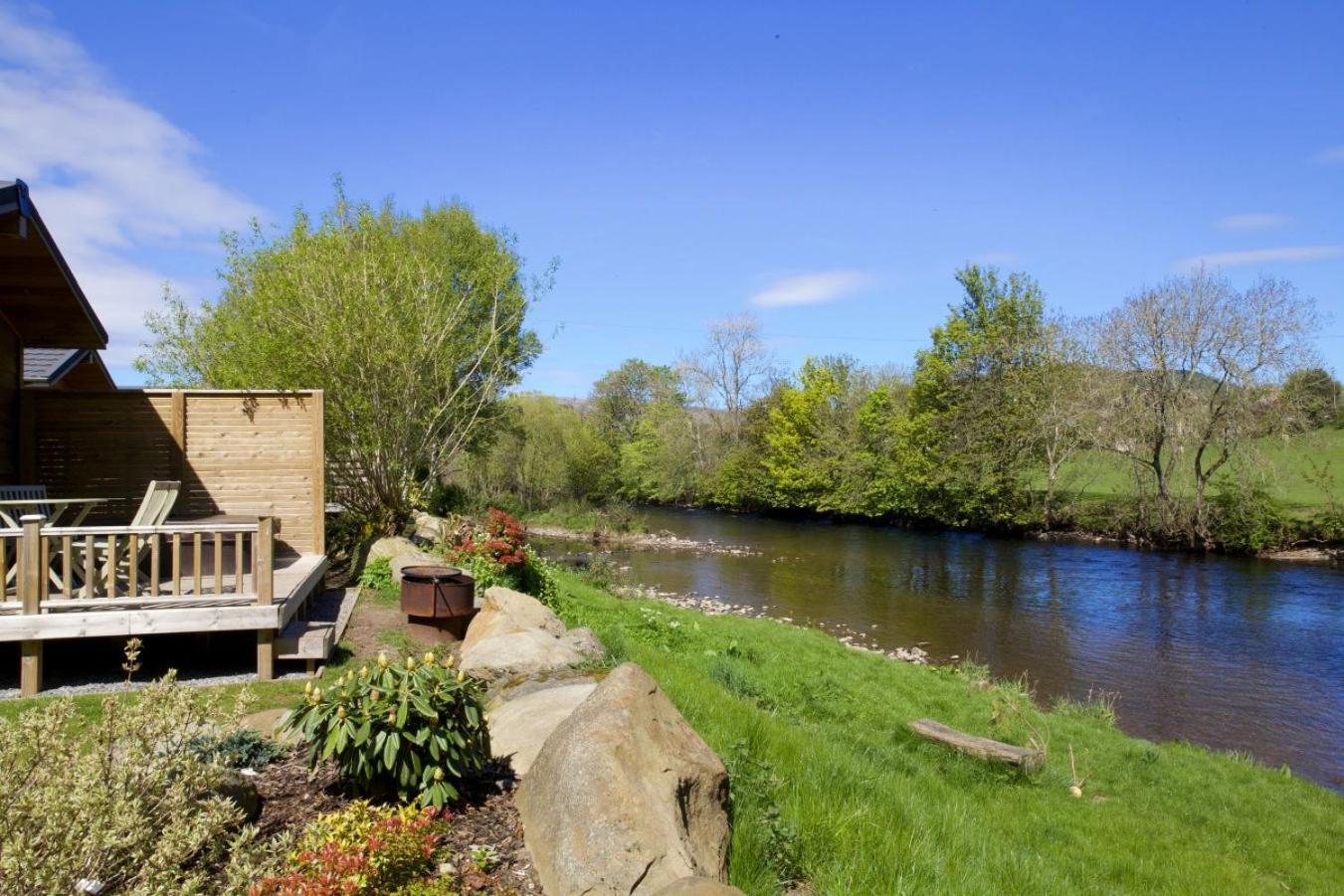 Braidhaugh Holiday Lodge And Glamping Park Кріфф Екстер'єр фото